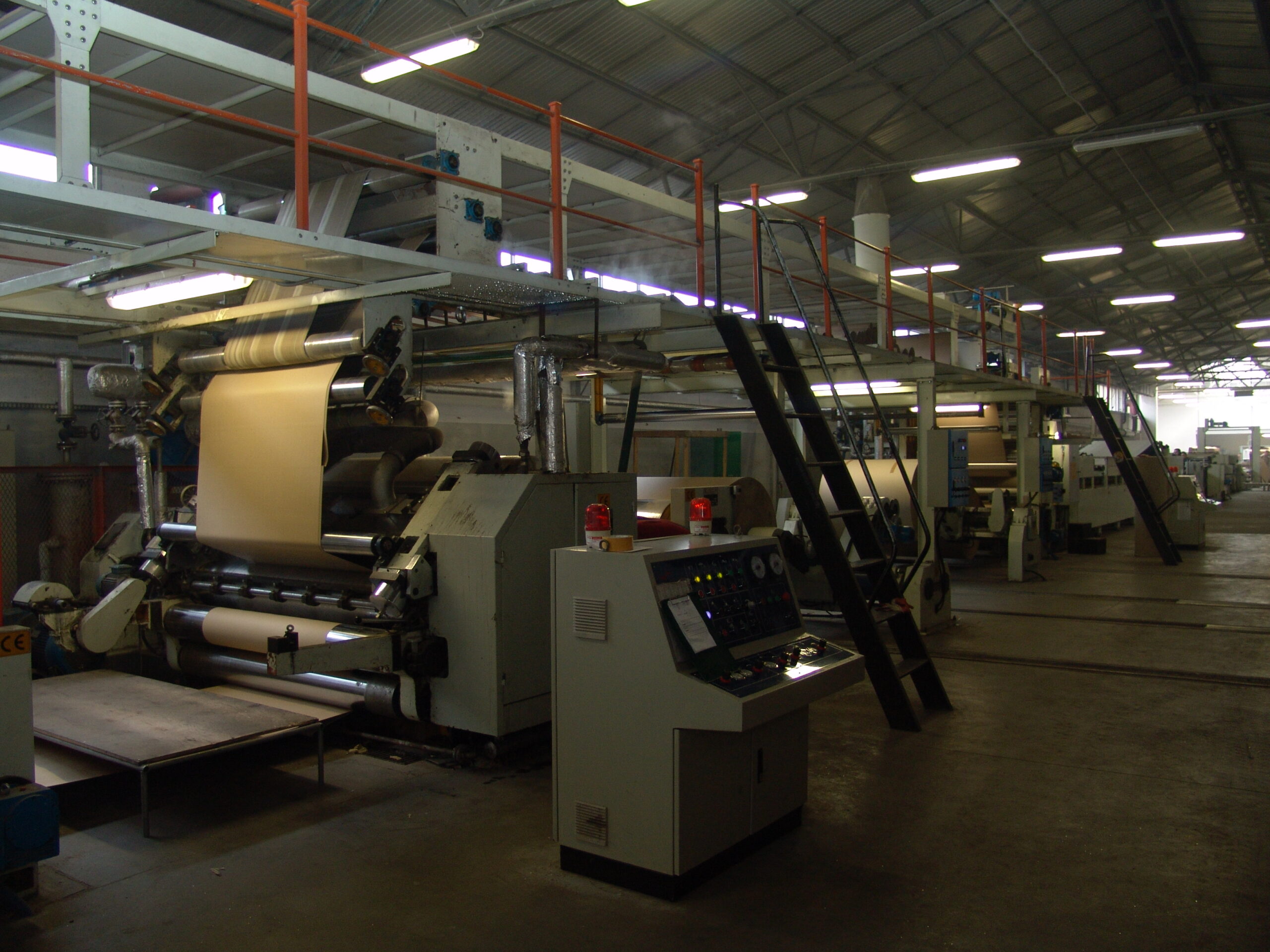 Expansion of corrugator and production of 3-layer cardboard in the width of 1250mm 